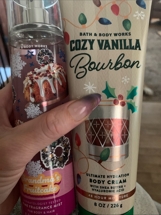 Bath & Body Works Other - Bath & Body Works Cozy Vanilla Bourbon Body Cream - Cream & Green Accents